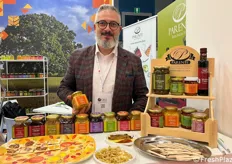 Francesco Parente, titolare dell'omonima azienda conserviera produce un'ampia gamma di trasformati vegetali coltivati nel cuore del Travoliere delle Puglie(Italy)