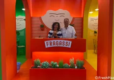 Ester Pierfelice e Gianni Fragassi, titolari dell'azienda Tenuta Fragassi, produttori di conserve artigianali lavorate con "Pomodoro Pera d'Abruzzo" 