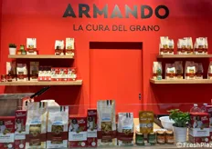 Stand aziendale con i prodotti a marchio Armando