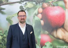 Hannes Tauber, responsabile marketing di VOG. "Oggi offriamo a ciascuno la propria mela, ma c’è di più. Ogni frutto diventa un punto di contatto con il consumatore, e lo coinvolge in modo distintivo attraverso la sua identità di brand". 