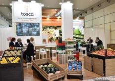 Lo stand Tosca: contenitori Polymer Logistics riutilizzabili ed ecosostenibili.