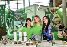 Nello stand Biogard, da sinistra: Ivy Crivellaro (regional supervisor Veneto Biogard), Caterina Pagani (marketing e comunicazione Biogard) e Giorgia Casanova (backoffice commerciale estero Bioplanet).