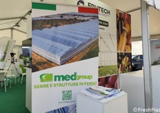 Stand MedGroup (Serre e strutture in ferro)