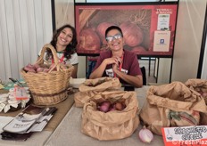 La cipolla di Alife (Caserta) si semina o in agosto e settembre o si trapianta in gennaio/marzo. La maturazione è estiva. L'azienda agricola "Antonietta Melillo" era presente con il proprio stand e le proprie referenti