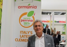  L'agronomo calabrese Francesco Perri, citrus scientist specialist nonché costitutore della varietà tardiva di clementine Perrina. 