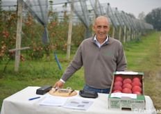 Enrico Zanzi, tecnico dell'azienda vivaistica