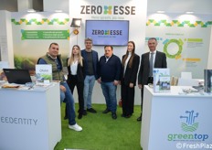 Foto di gruppo per i referenti delle aziende Green Top, Feedentity, Ofylia