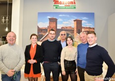 Il team dei Vivai del gruppo Mazzoni. Da sinistra a destra: Antonio Ferrarese, Gallia Krupchenko, Luca Mazzoni, Carlo Mazzola, Irene Branchini, Fritz Morandel, Giulio Corazza.