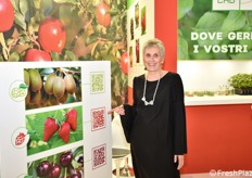 Silvia Salvi ha illustrato la nuova modalità scelta da Salvi Vivai per trasferire le informazioni riguardanti le attività che l'azienda porta avanti in alcune delle specie frutticole più rilevanti: invece di stampare brochure cartacee e distribuirle, ha optato per la modalità QR Code. I visitatori, inquadrando il codice, vengono trasferiti all'istante sul sito web dell'azienda, dove trovano tutte le informazioni rilevanti.