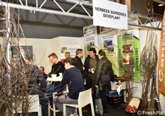 Diversi i vivaisti presenti in fiera: qui lo stand della Verbeek.