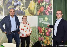 Presso lo stand dei vivai Top Plant, abbiamo incontrato il titolare Enrico Mazzon, qui in foto con la sig.ra Svetlana e Nicola Zonato.