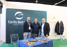 Lo staff Certis belchim presente a Frutech 2024, al centro Franco Riva