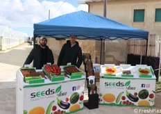 Emanuele Marino e Biagio Taranto, entrambi di Seeds Tech, hanno presidiato il banchetto dell'accoglienza all'evento 