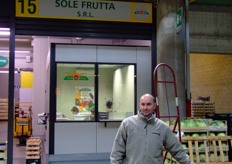 Paolo Poletto presso lo stand 15 (Sole Frutta).