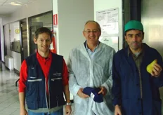 Cesare Giuliano, Diego De Lucca e Stefano Vignoli sono pronti ad accompagnarci nella visita allo stabilimento.