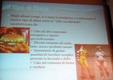 La dieta mediterranea, che era di per se' molto equilibrata, e' stata successivamente contaminata da modelli errati di alimentazione, importati dagli Stati Uniti.