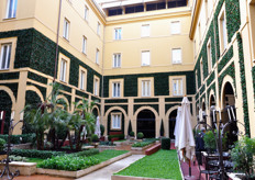 Il cortile interno di Residenza Ripetta a Roma.