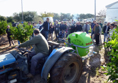 "Nel corso della visita presso l'azienda agricola "S. Fara - Riccardi" (Metaponto - MT) sono state fornite, dal responsabile tecnico, informazioni sui metodi adottati dall'azienda per il controllo delle malerbe nell'agrumeto."