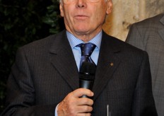 Ha salutato i presenti anche il Prof. Fernando Tateo (Dipartimento di Agraria dell'Universita' di Milano).