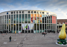 Si e' chiusa anche l'edizione 2015 della manifestazione Fruit Logistica, che si tiene ogni anno presso l'imponente struttura fieristica Messe Berlin. In foto, l'ingresso sud.