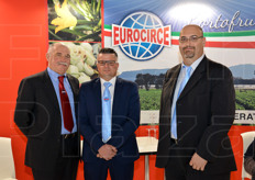 La cooperativa Eurocirce di terracina (Latina) lavora nel commercio ortofrutticolo fin dal 1984. In foto, da sinistra: Giuseppe Carpanese, Flavio Sandon e Claudio Montini.