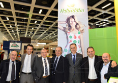 Lo staff Naturitalia. Da sinistra: Giorgio Gerken (comm. estero), Simone Beghelli (comm. Italia), Raffaele Menna (comm. estero), Gabriele Ferri (direttore generale), Augusto Renella (resp. marketing), Gianluca Lucchi (comm. Italia) e Cristiano Pilotto (resp. qualita').