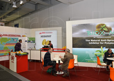 Lo stand della XEDA International, nota per la commercializzazione dell'antigermogliante naturale per le patate BIOX-M.